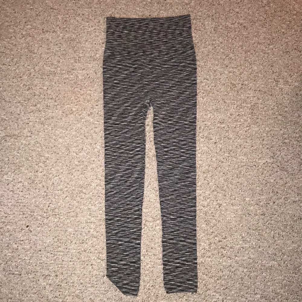 high waisted workout leggings. never worn! comfy